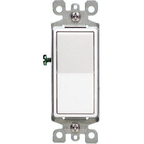 Leviton 5603-2W 120/277VAC 15A 3-Way White Thermoplastic Standard